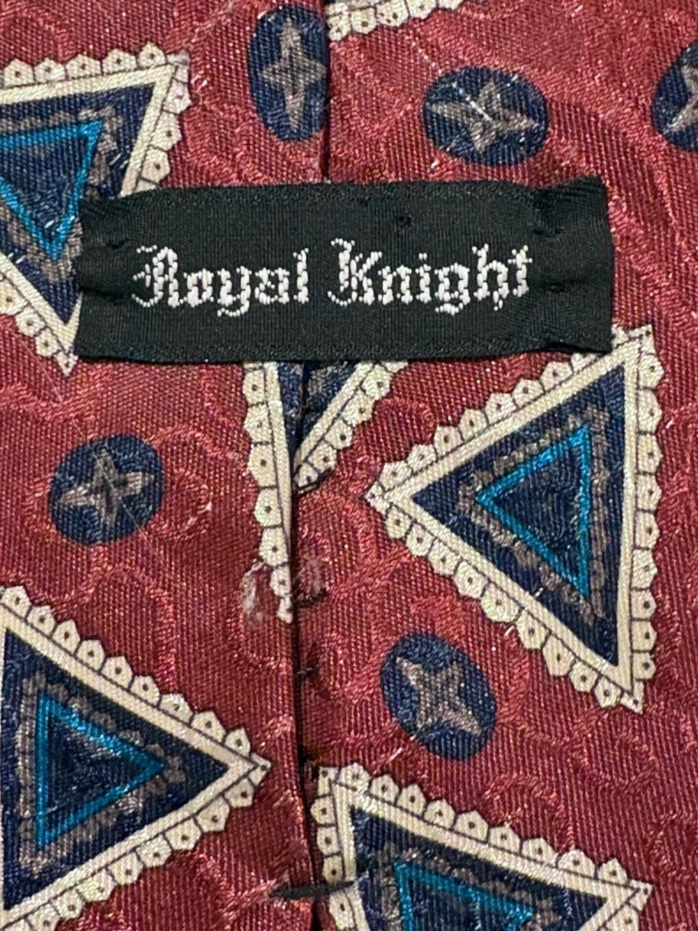 VTG Royal Knight Maroon Geometric Triangle Tie